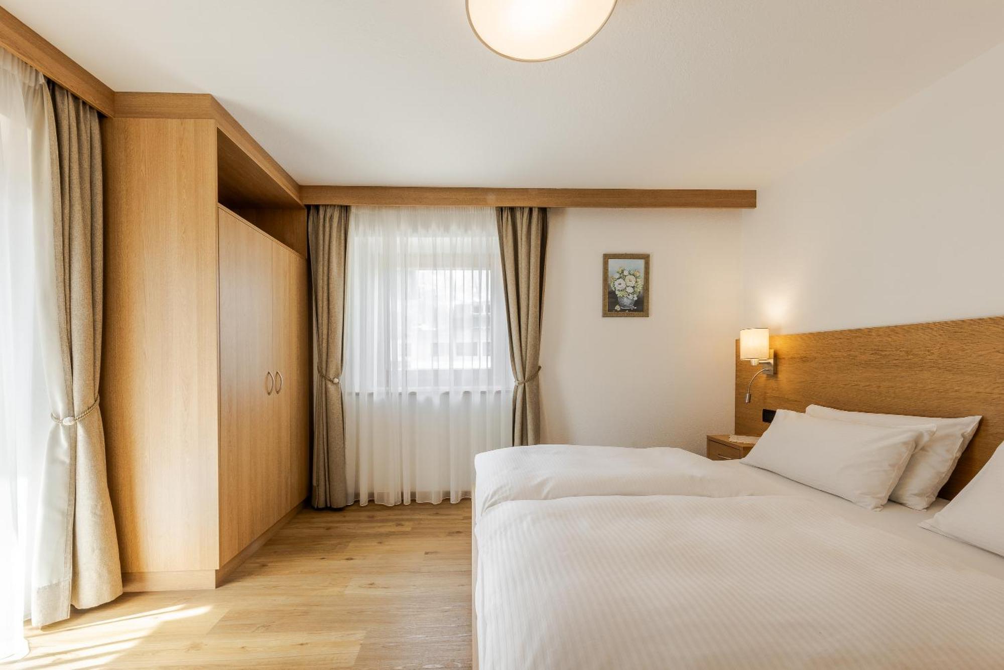 كورفارا إنْ بادِيا Villa Resi B&B المظهر الخارجي الصورة